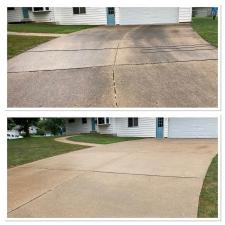 driveway-cleaning-on-waggoner-blvd-in-elsberry-mo 2